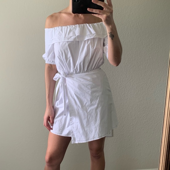 SALE! ⭐️ Lovers and friends white Cotton mini dress ruffled - Picture 8 of 10